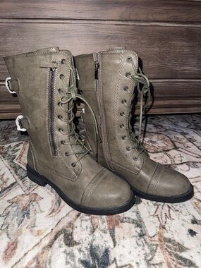 Women's Olive Lace-Up Buckle Combat Boots